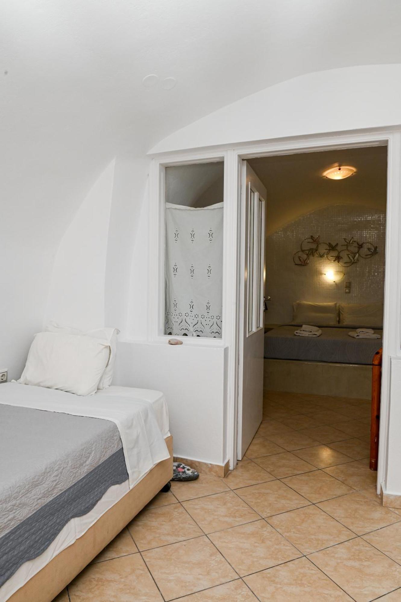Vinas Place City Center Fira  Exterior foto